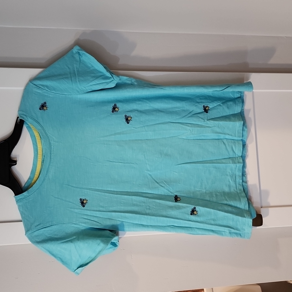 St. John's Bay. Blue tshirt with embroidered bumble bee detail. Med…